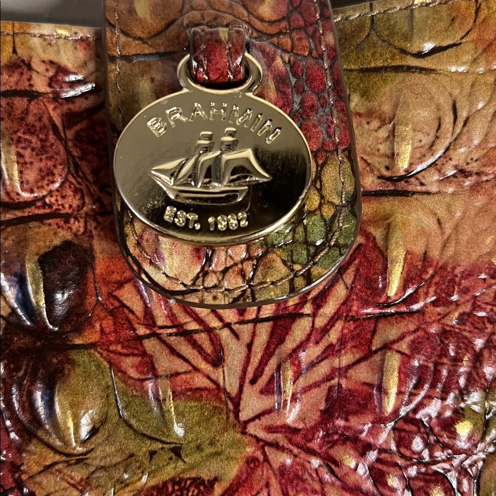 Brahmin Marley Crossbody in multicolor crocodile-embossed Melbourne leather. - Picture 2 of 6